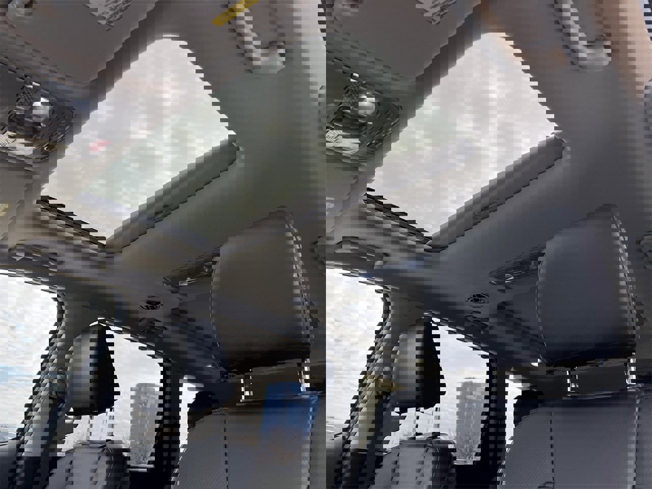 Used 2024 Kia Telluride SX w/ Towing Package image 24