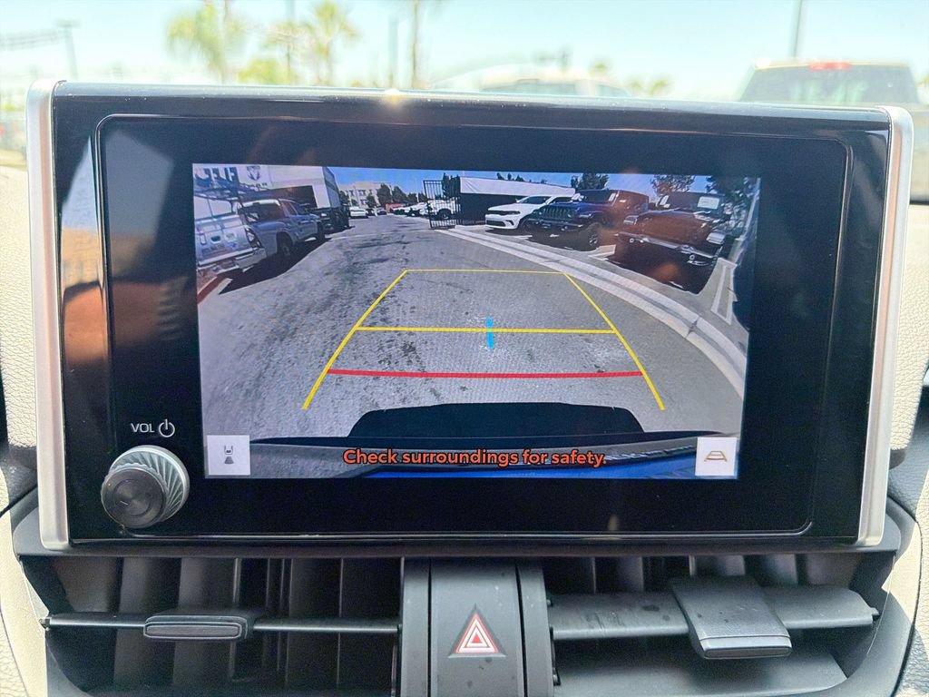 Used 2023 Toyota RAV4 LE FWD image 22