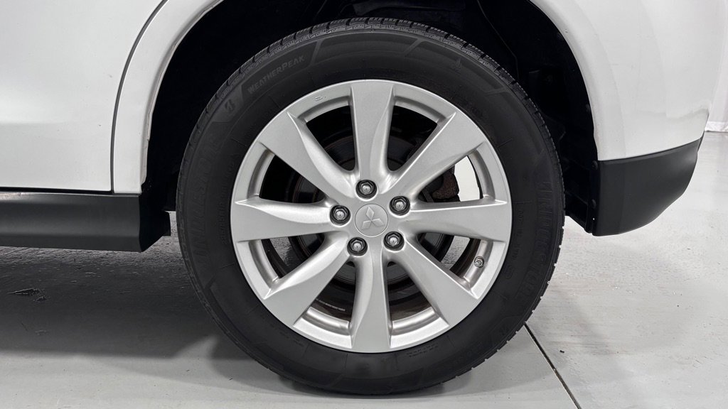 Used 2014 Mitsubishi Outlander Sport ES FWD image 31