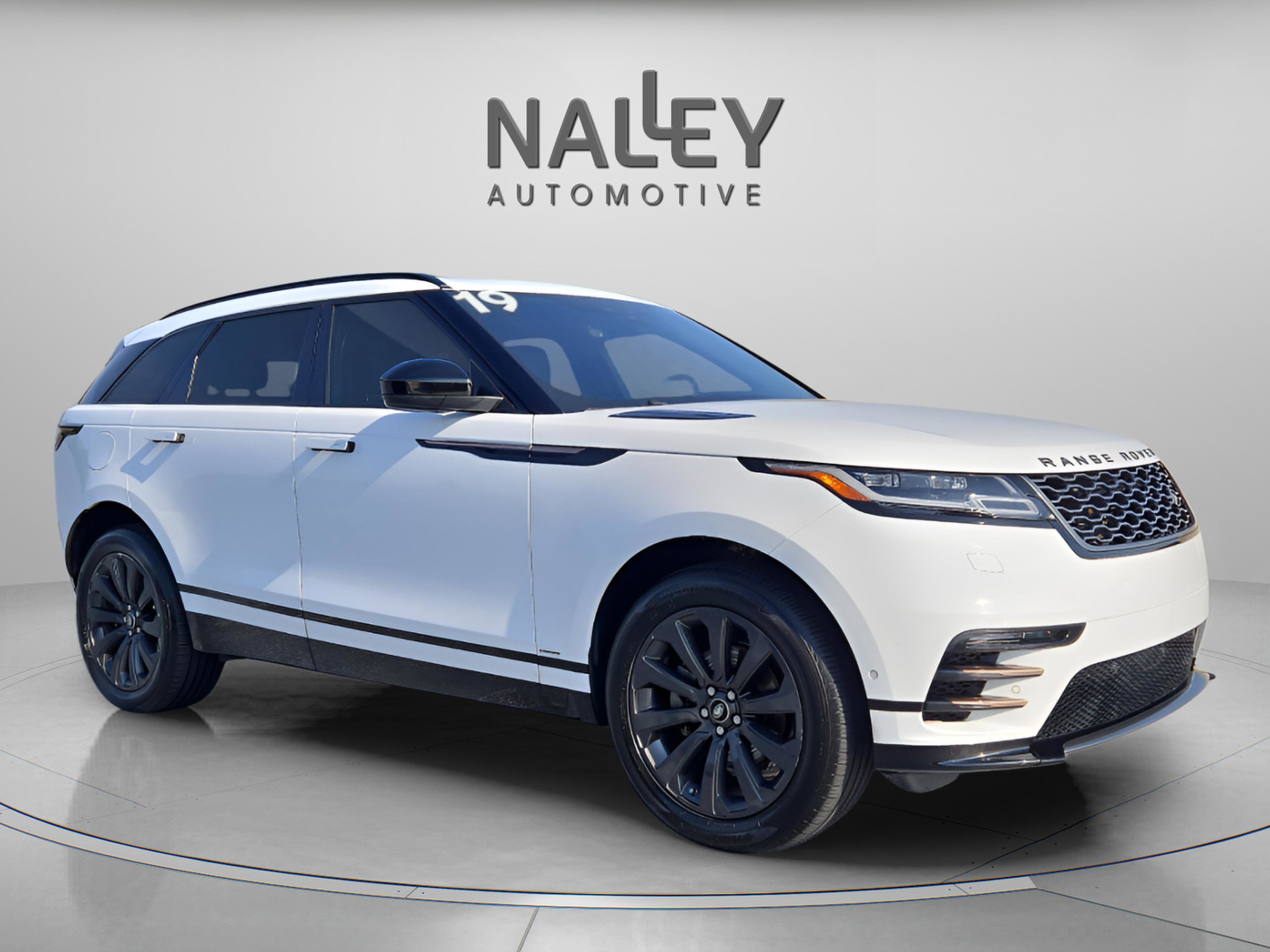 Used 2019 Land Rover Range Rover Velar R-Dynamic SE image 6