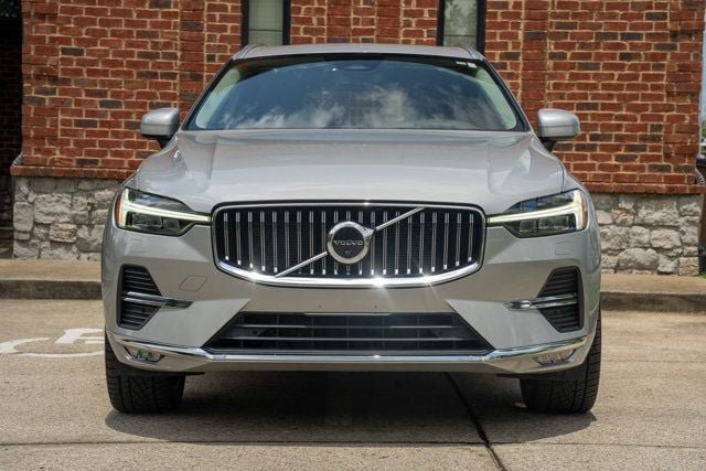 Used 2022 Volvo XC60 B5 Inscription w/ Advanced Package AWD/4WD image 2