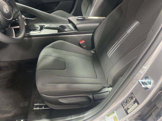 New 2026 Hyundai Elantra Sport image 7