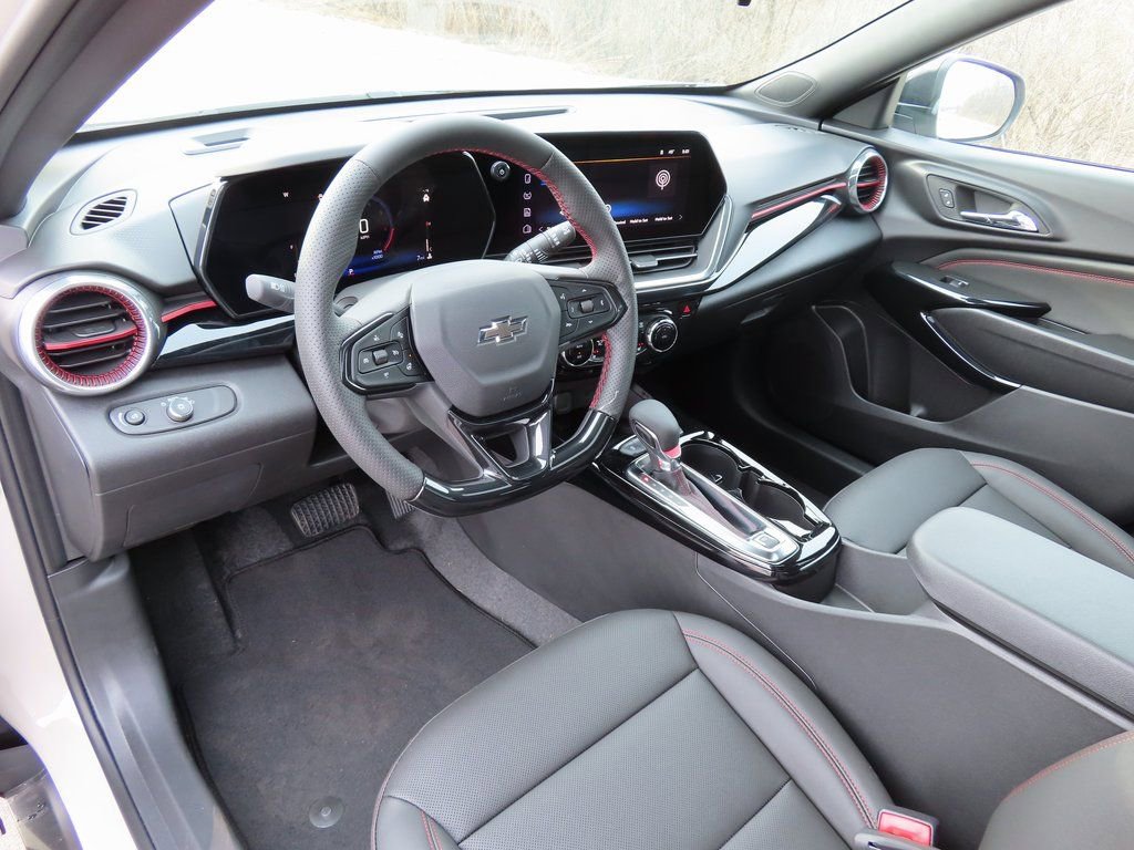 New 2026 Chevrolet Trax RS w/ Sunroof Package image 19