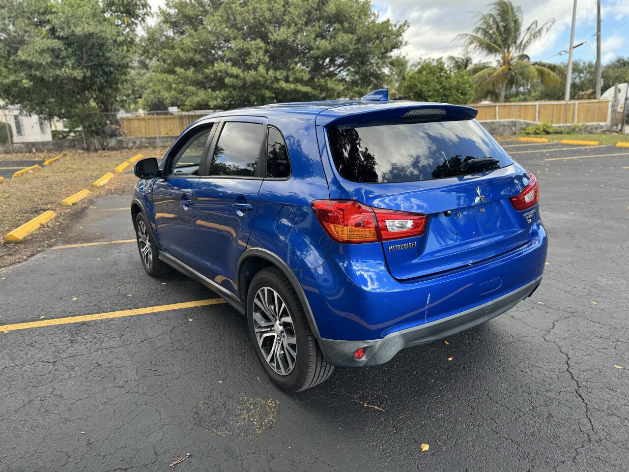 Used 2017 Mitsubishi Outlander Sport SE image 7