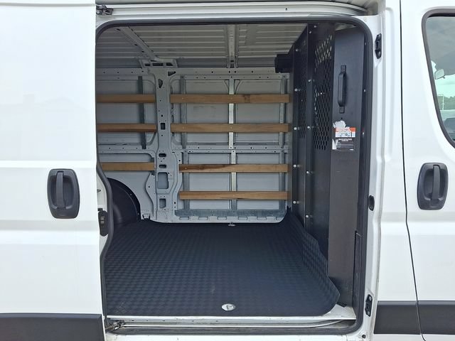 Used 2025 RAM ProMaster 2500 w/ U-Haul Equipment Group FWD image 15