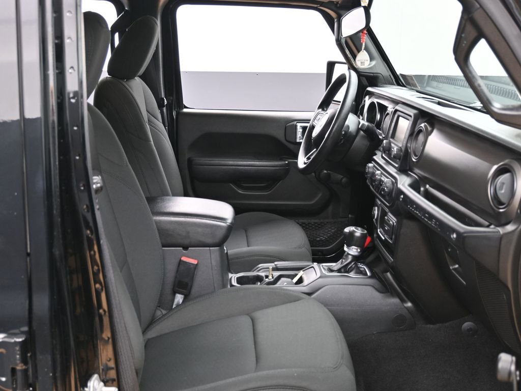 Used 2021 Jeep Wrangler Unlimited Sport image 32