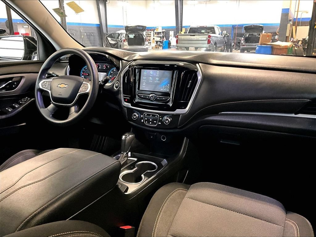 Used 2019 Chevrolet Traverse LS AWD/4WD image 14