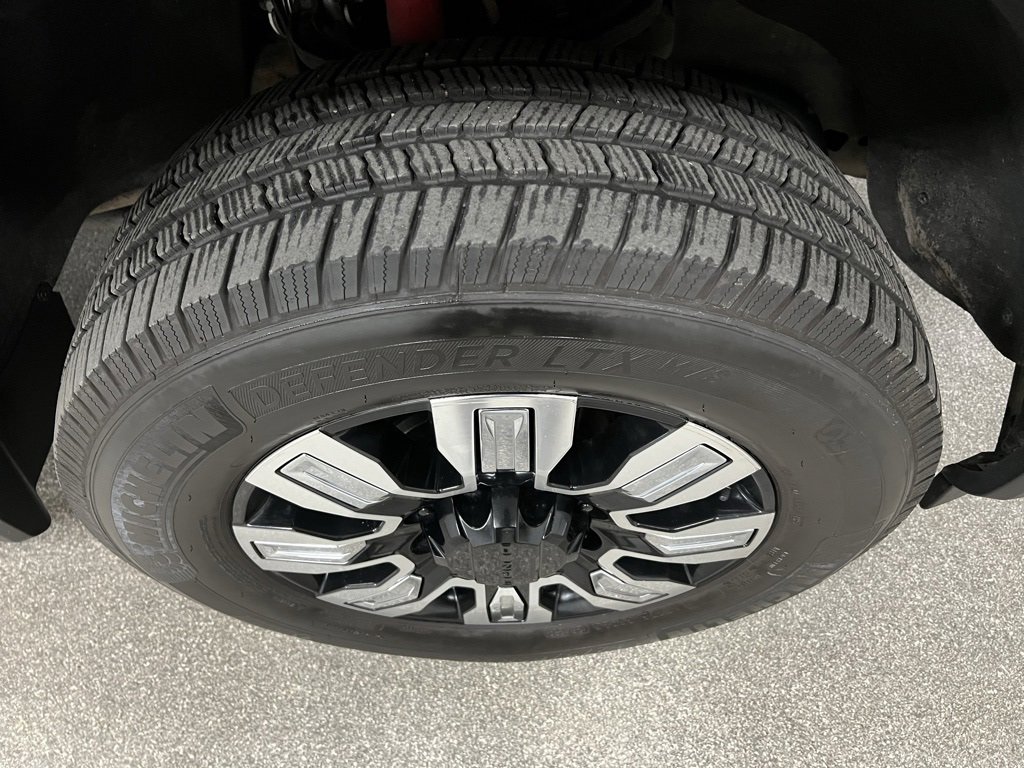 Used 2024 GMC Sierra 3500 Denali w/ Denali Reserve Package image 22