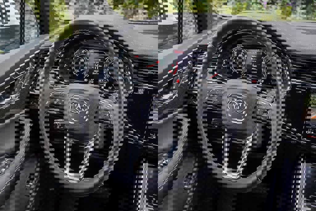 Used 2025 Audi Q7 3.0T Prestige w/ Prestige Package image 15