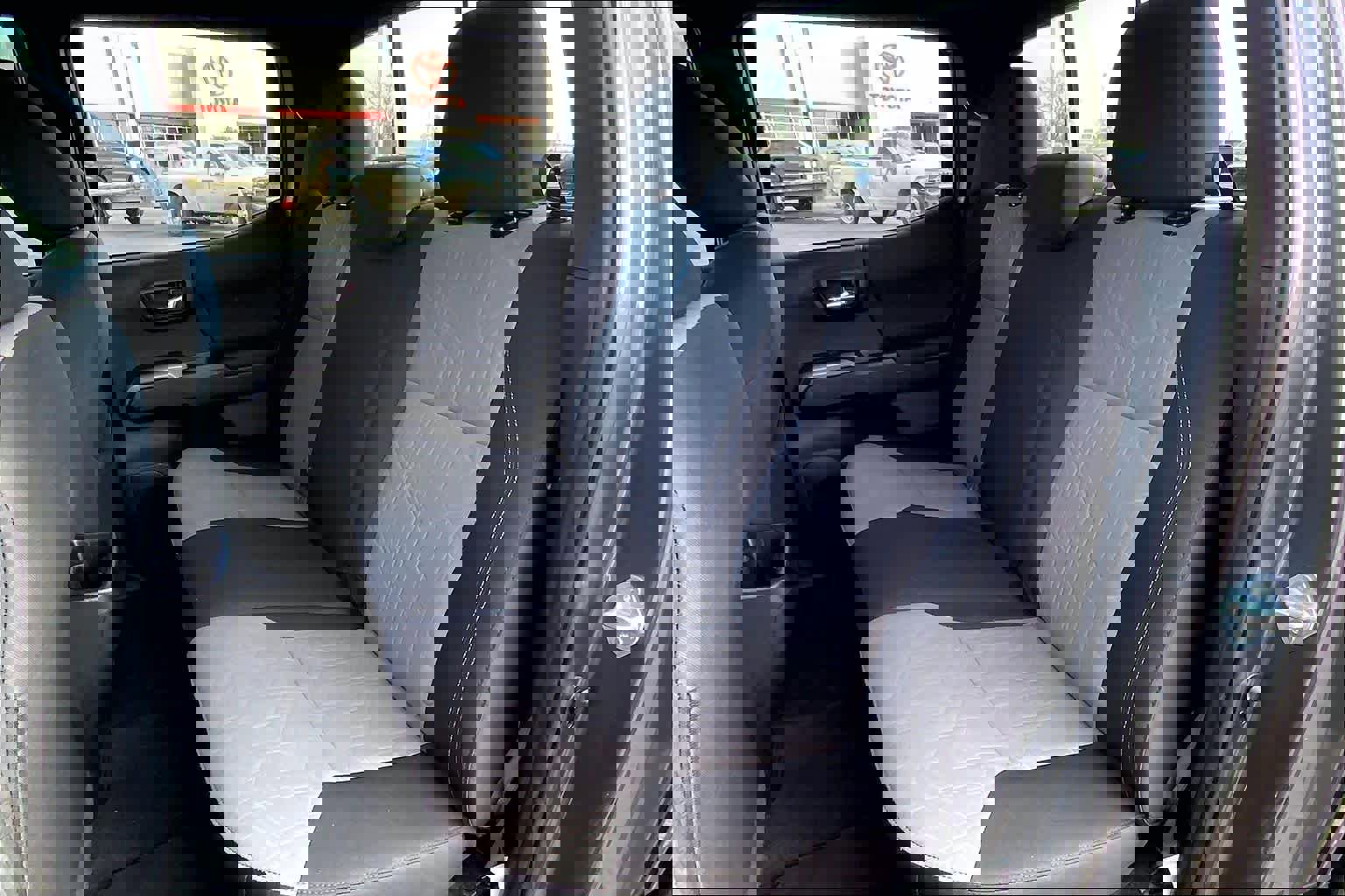 Used 2023 Toyota Tacoma TRD Off-Road image 21