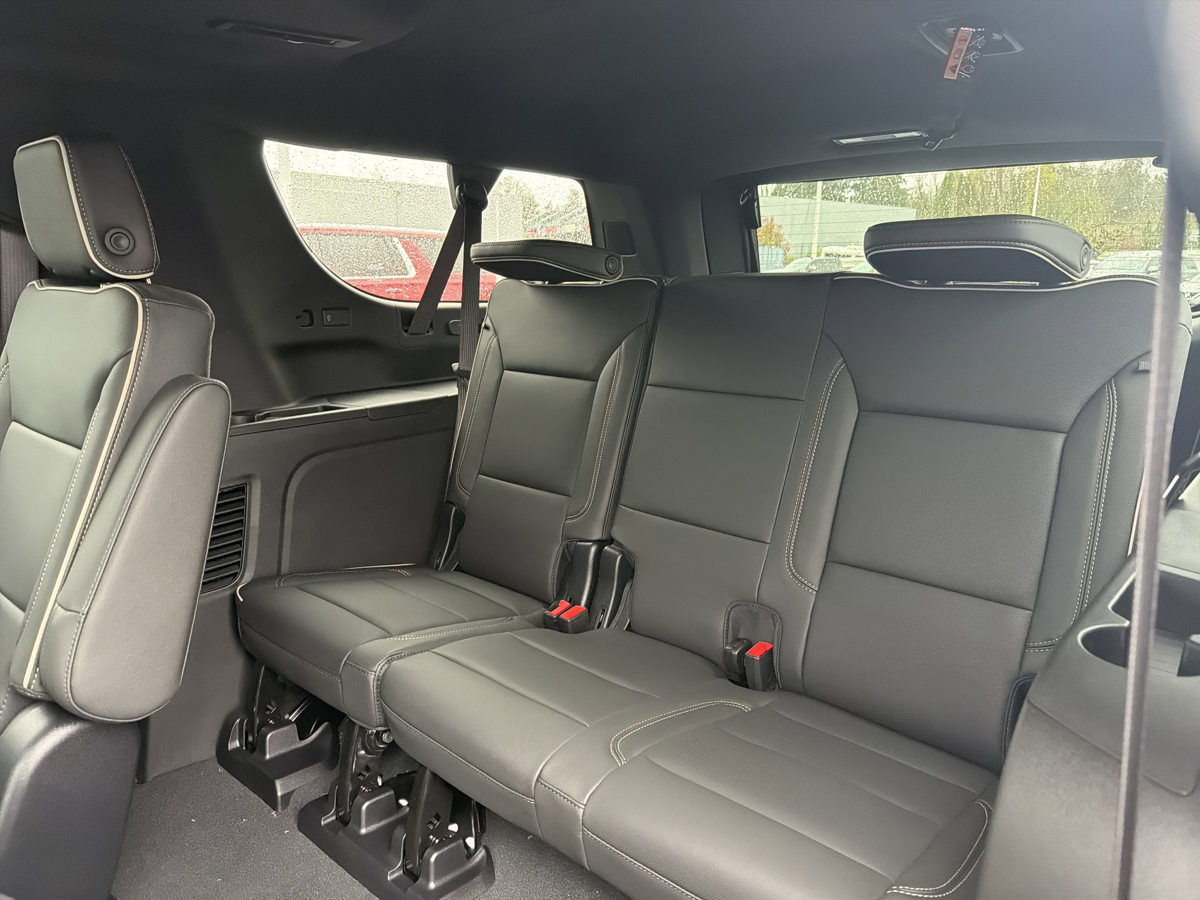 New 2026 Chevrolet Suburban Premier image 12