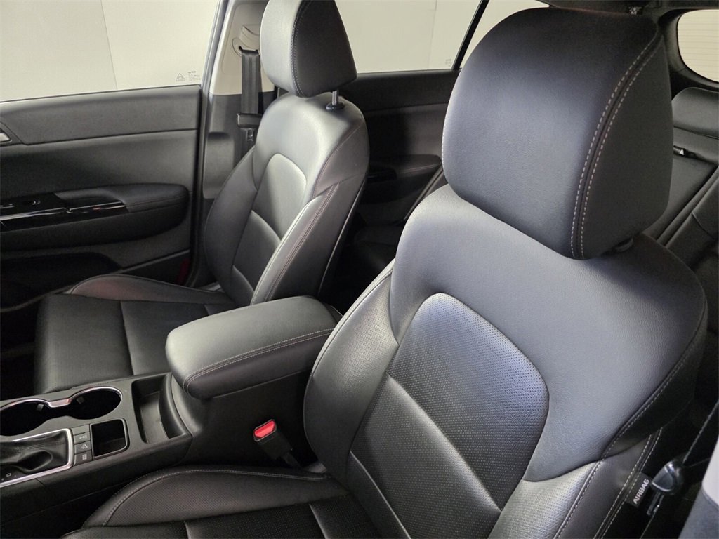 Used 2020 Kia Sportage EX image 11