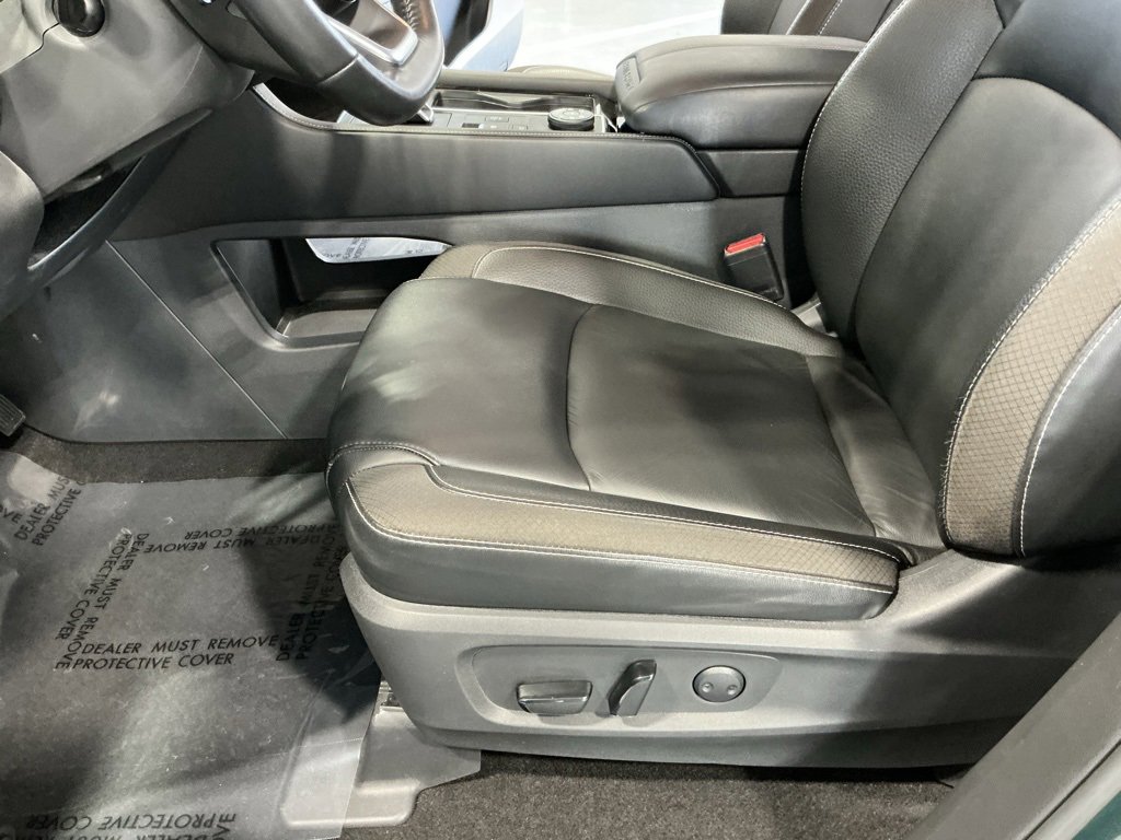 Used 2023 Nissan Pathfinder SL w/ Lighting Package (N92) image 21