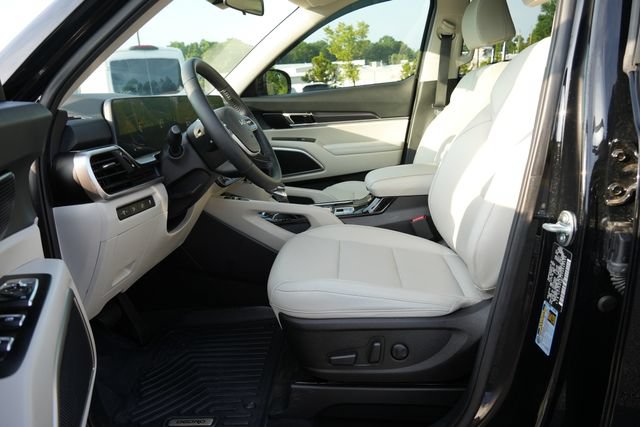Used 2025 Kia Telluride S FWD image 22