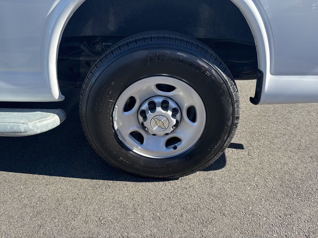 Used 2023 Chevrolet Express 2500 w/ Driver Convenience Package RWD image 26