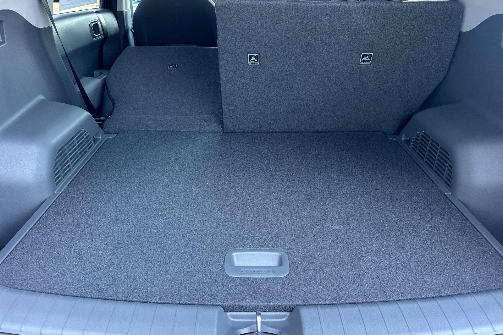 New 2027 Kia EV3 Wind FWD image 15
