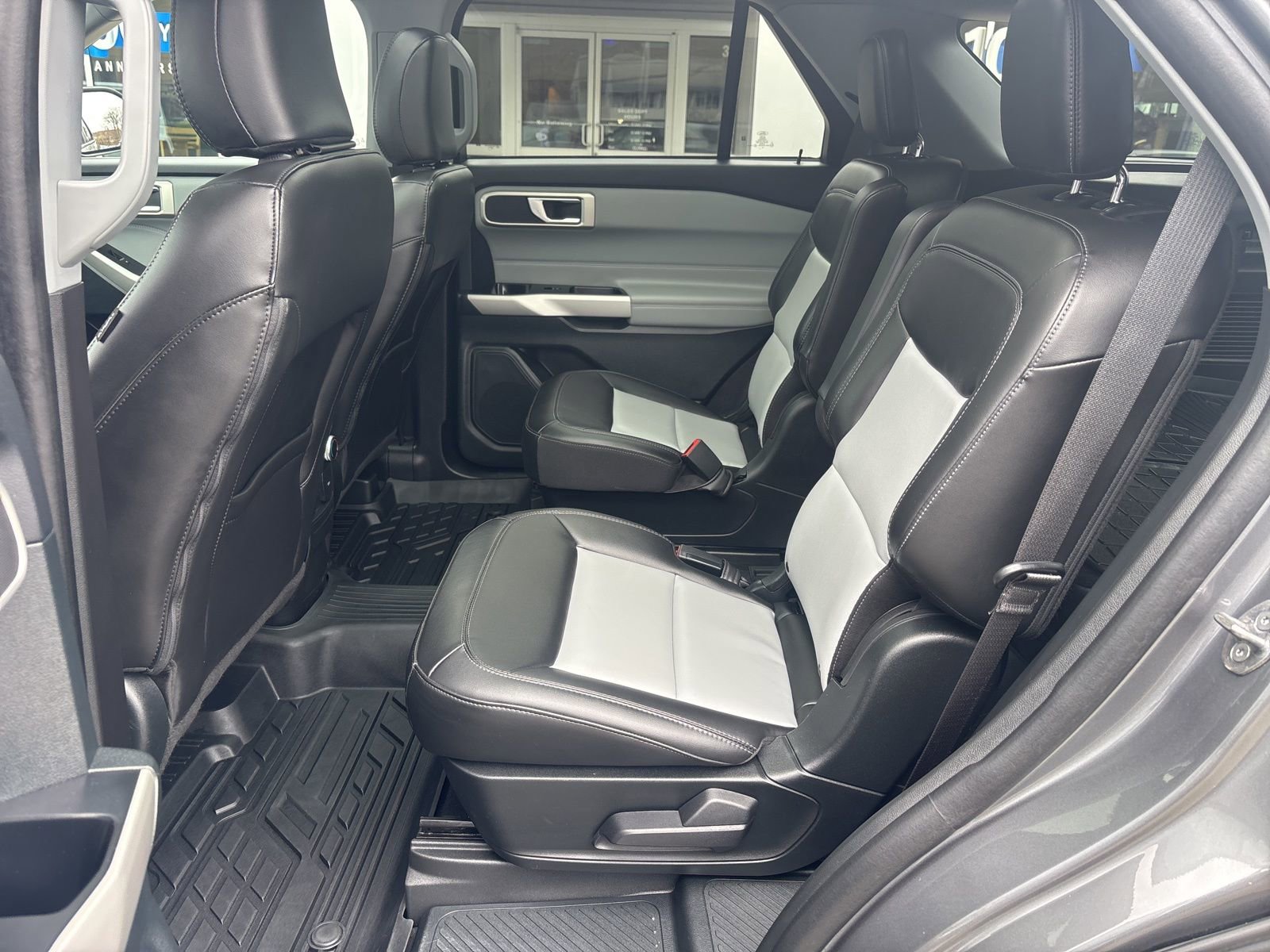 Certified 2023 Ford Explorer XLT w/ Equipment Group 202A image 38