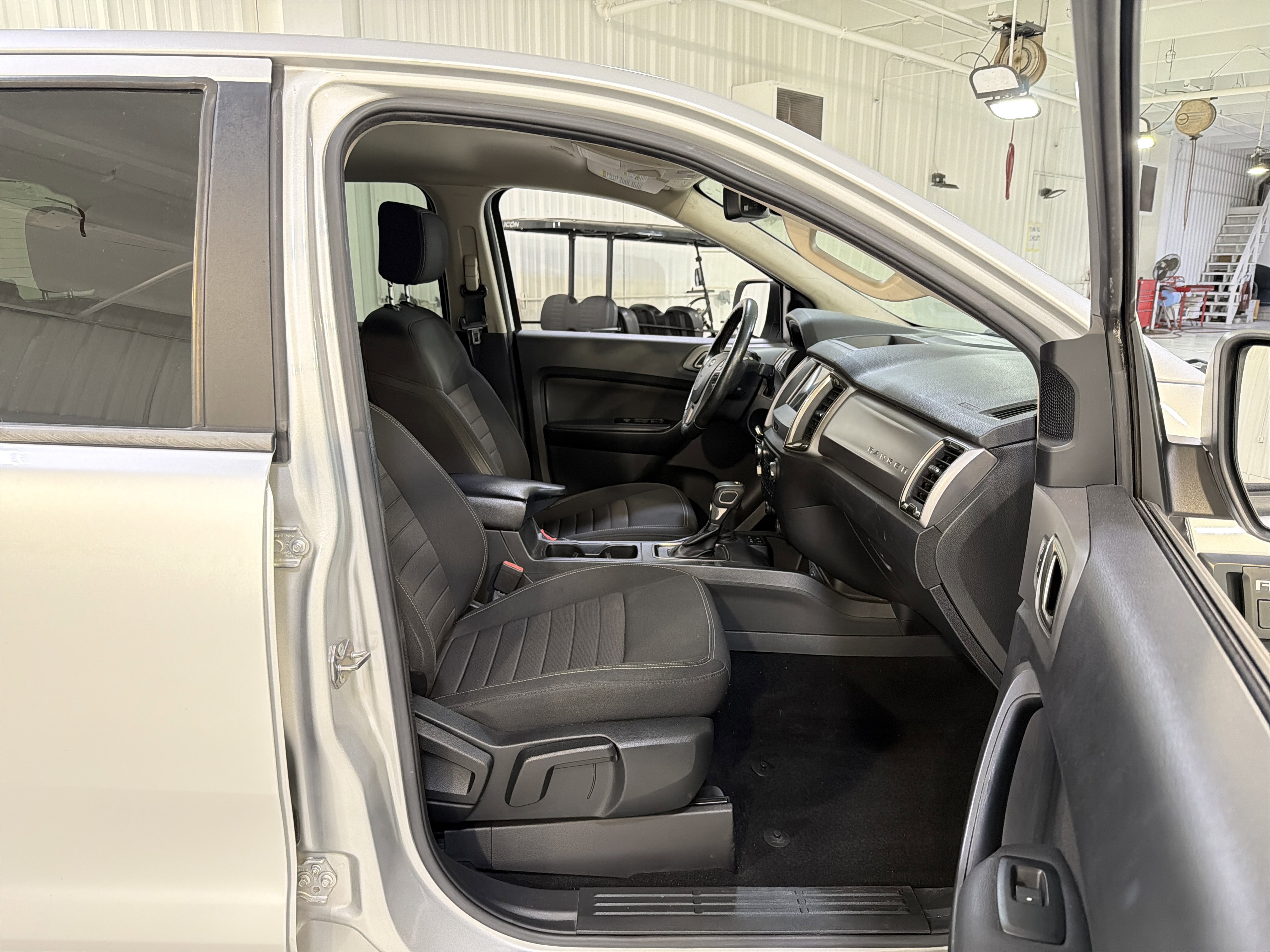 Used 2019 Ford Ranger XLT w/ Equipment Group 301A Mid AWD/4WD image 13