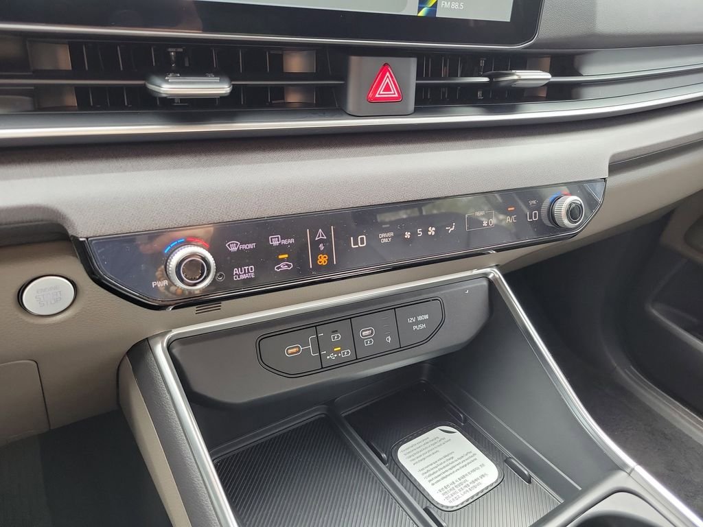 New 2026 Kia Carnival EX FWD image 34