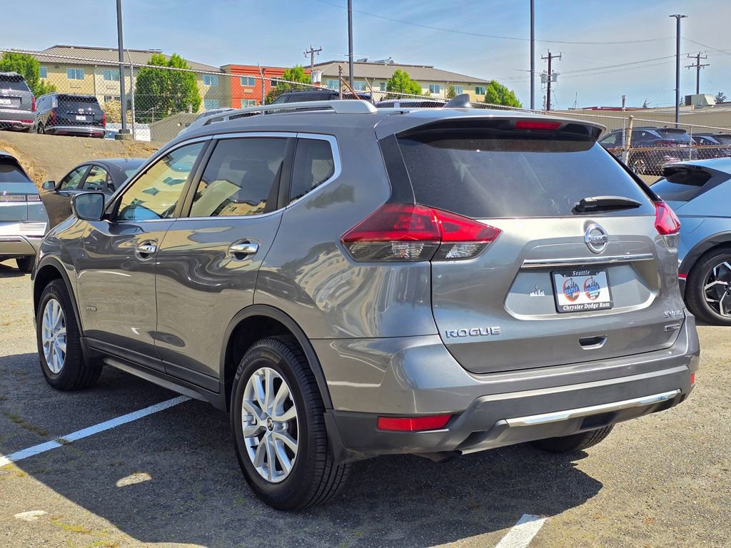 Used 2018 Nissan Rogue SV AWD/4WD image 6