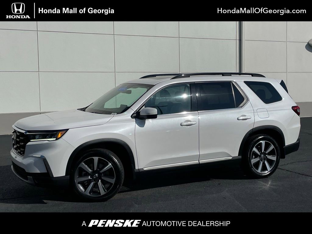 Certified 2025 Honda Pilot Touring