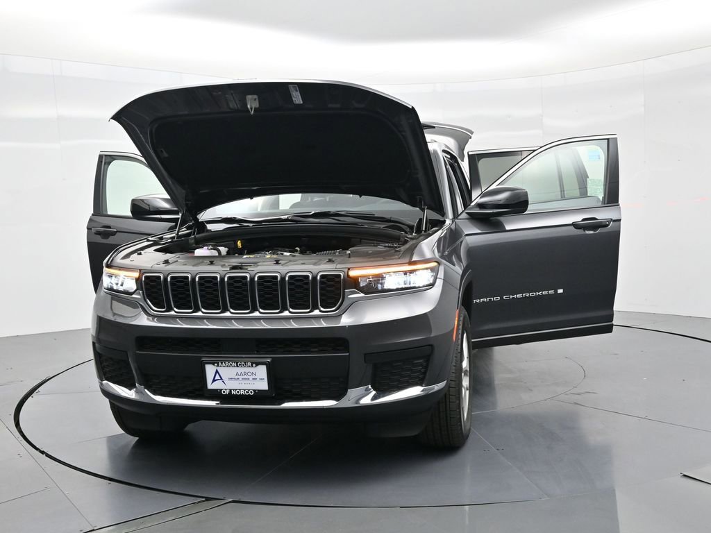 New 2025 Jeep Grand Cherokee L Laredo w/ Luxury Tech Group I image 26