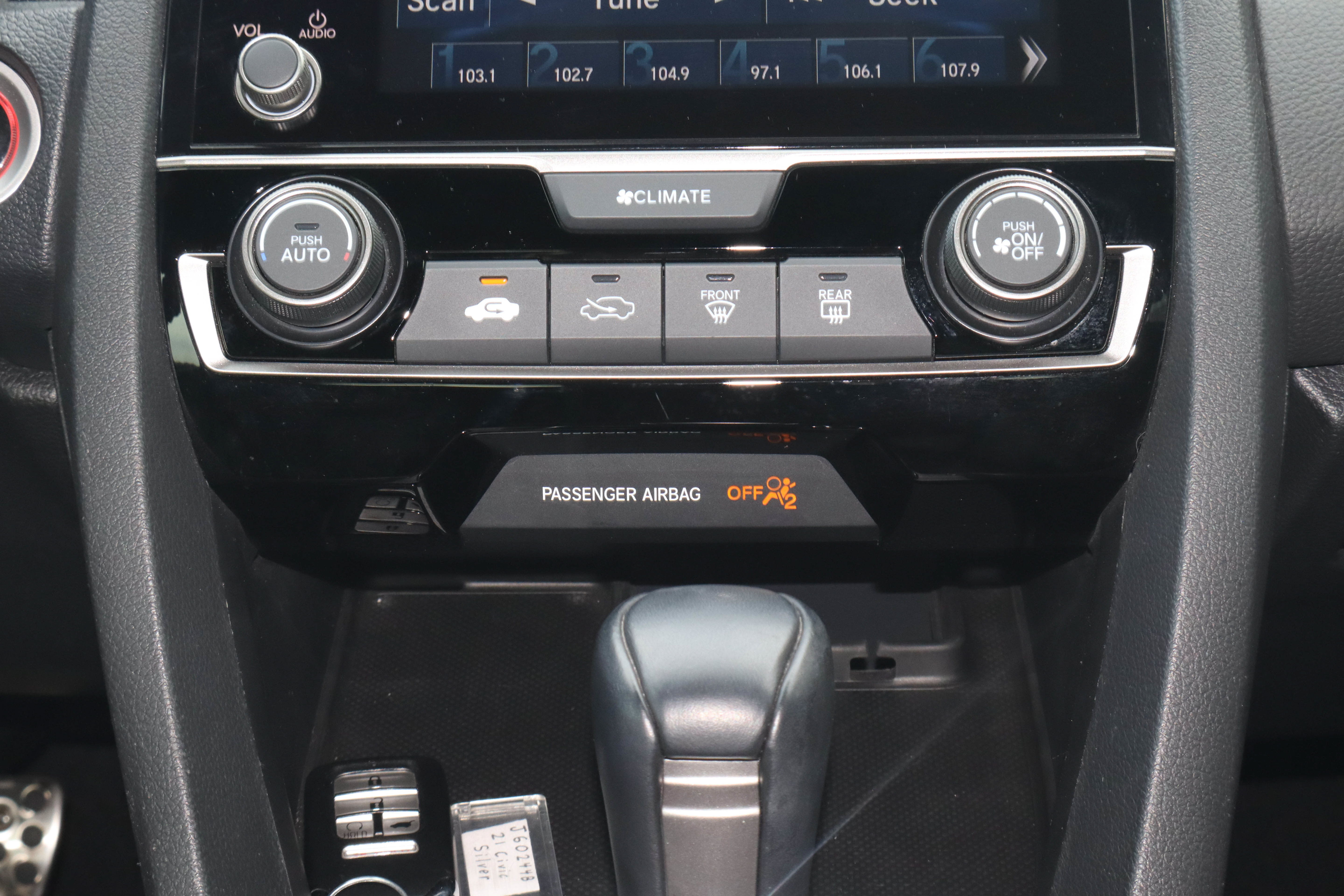 Used 2021 Honda Civic Sport image 11