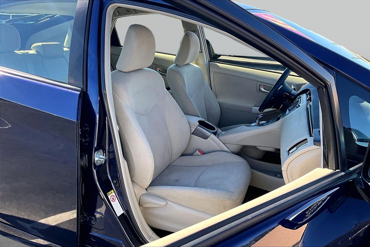 Used 2014 Toyota Prius Three FWD image 7
