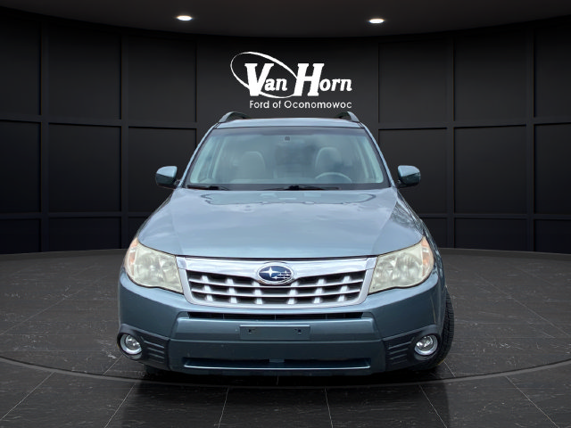 Used 2011 Subaru Forester 2.5X Limited w/ Popular Equipment Group 4B AWD/4WD image 2