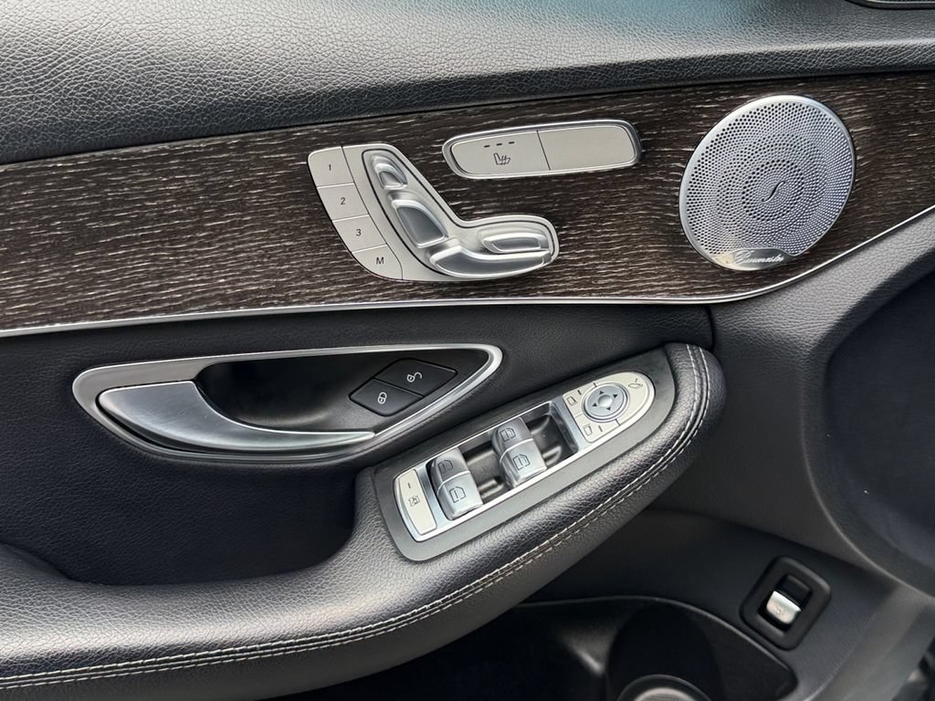 Used 2019 Mercedes-Benz C 300 4MATIC Sedan w/ Premium Package image 15