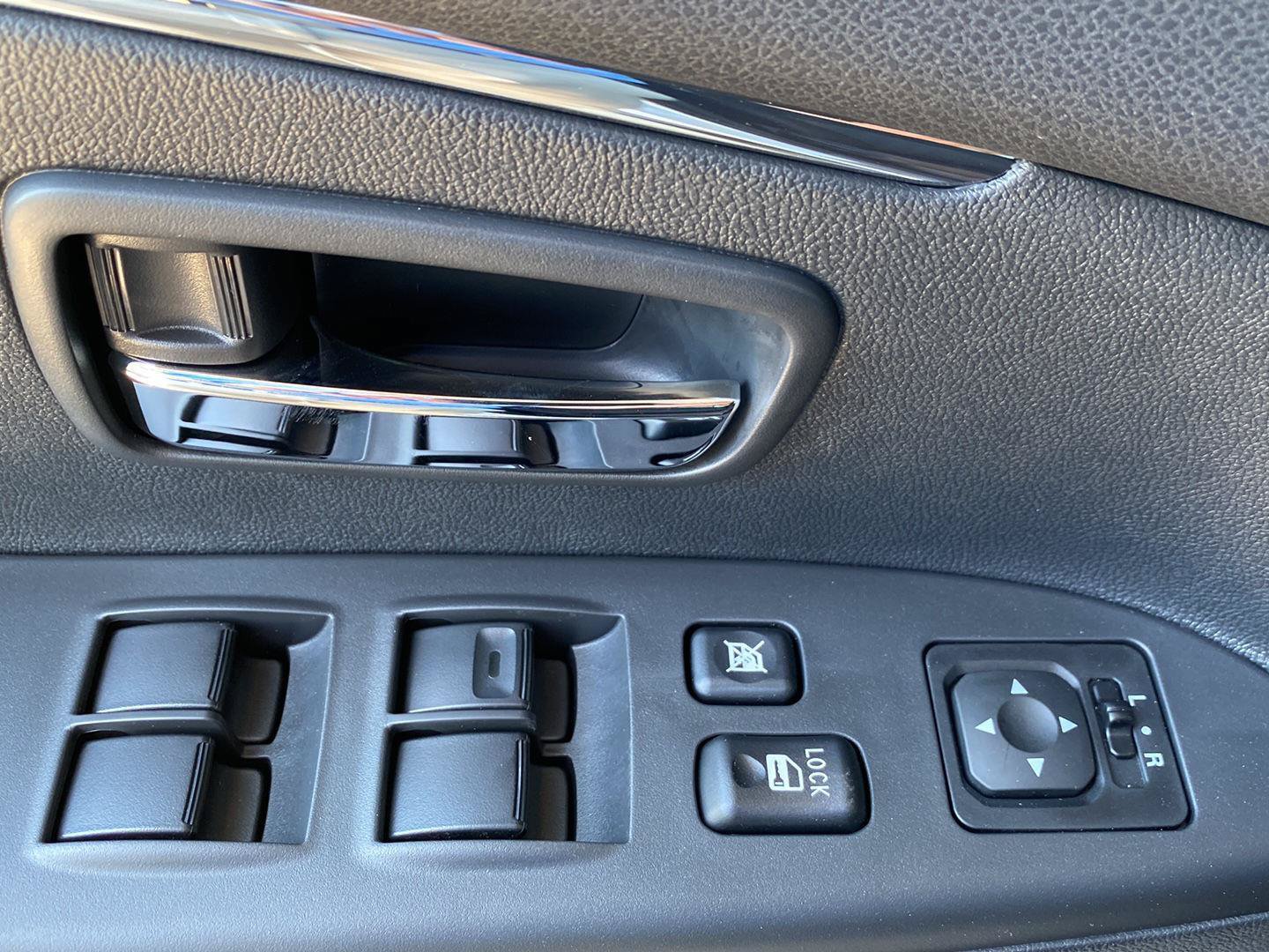 New 2026 Mitsubishi Outlander Sport LE AWD/4WD image 17