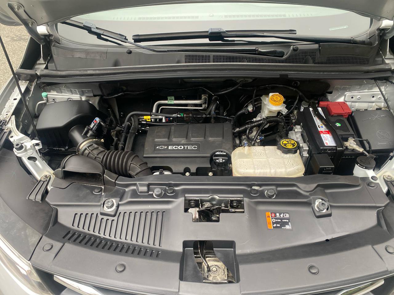 Used 2020 Chevrolet Trax LS AWD/4WD image 36