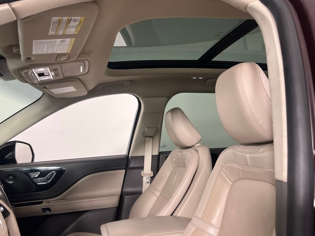 Used 2023 Lincoln Aviator Reserve w/ Equipment Group 201A image 26