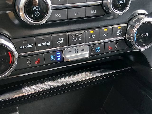 Used 2022 Ford F150 Lariat w/ Max Trailer Tow Package AWD/4WD image 23