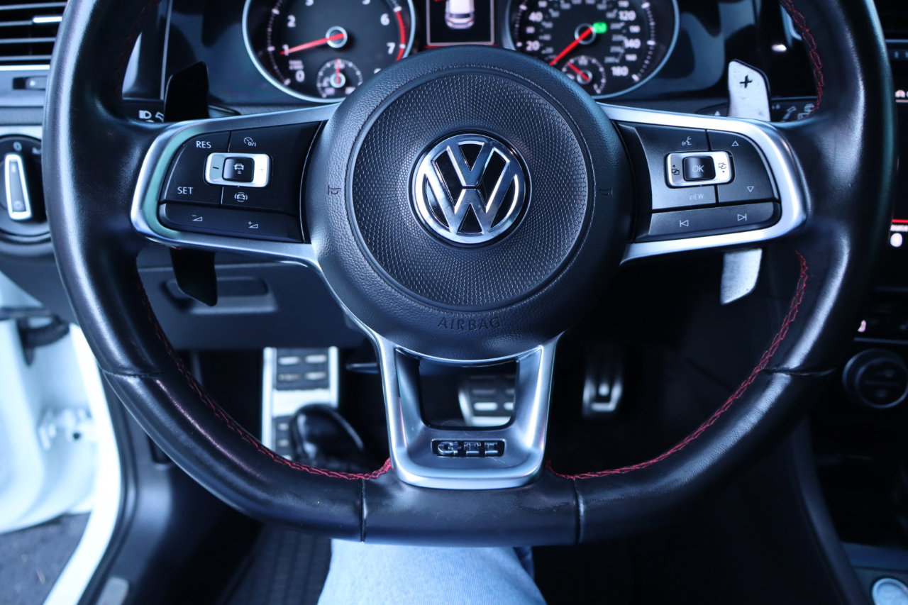 Used 2021 Volkswagen GTI Autobahn image 22