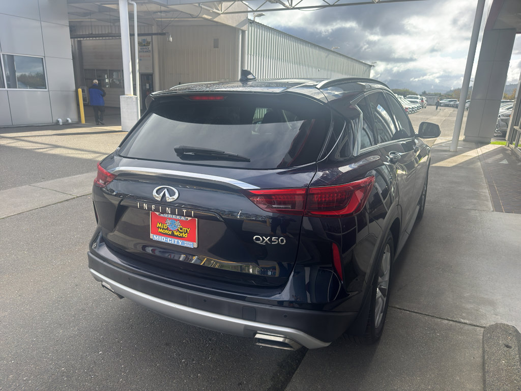 Used 2020 INFINITI QX50 Luxe w/ Navigation Package image 12