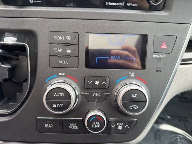 Used 2018 Toyota Sienna XLE w/ XLE Navigation Package image 23