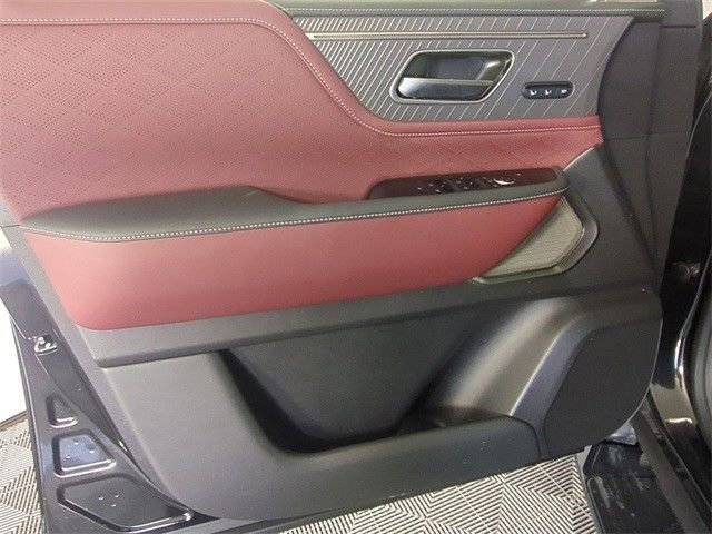 New 2025 INFINITI QX80 Autograph w/ Autograph Exterior Package image 16