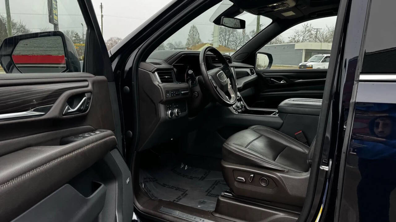 Used 2021 GMC Yukon Denali AWD/4WD image 12