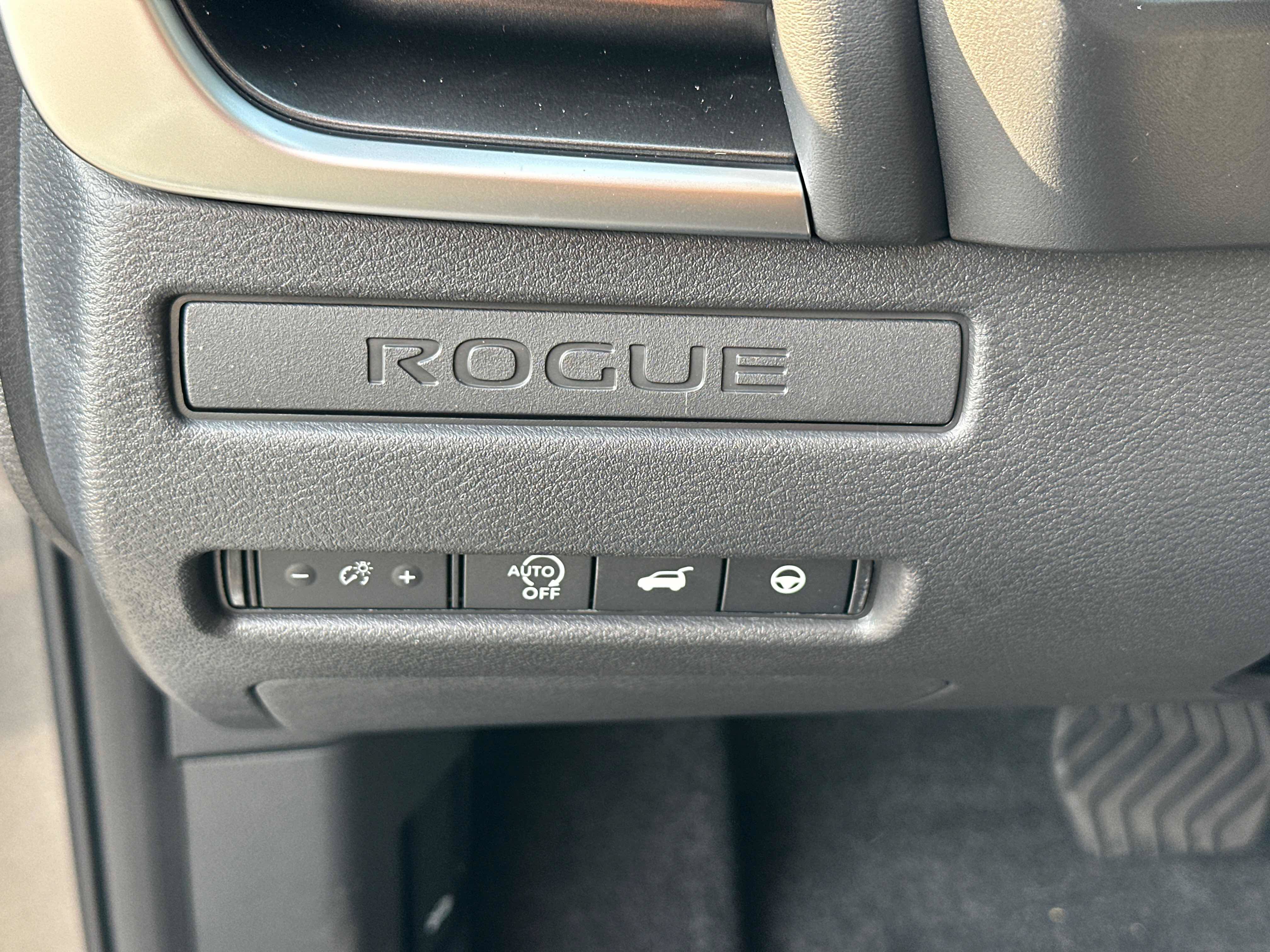 New 2026 Nissan Rogue Dark Armor AWD/4WD image 21