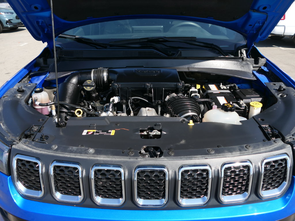 Used 2024 Jeep Compass Latitude AWD/4WD image 26