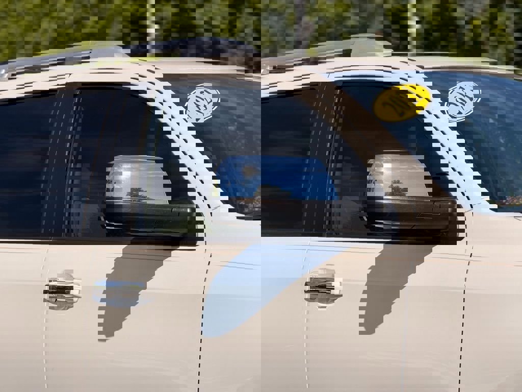 Used 2021 Toyota Sequoia Platinum AWD/4WD image 7