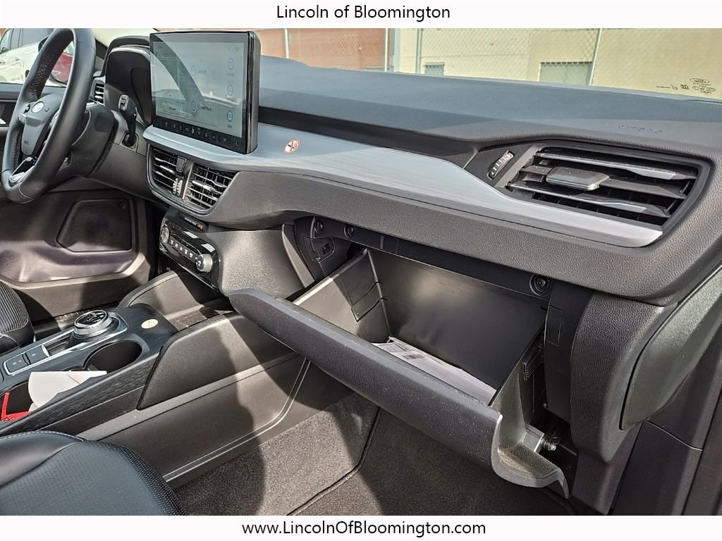 Used 2024 Ford Escape Platinum image 51