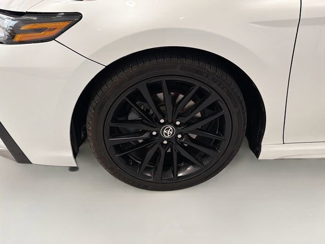 Used 2021 Toyota Camry XSE image 26