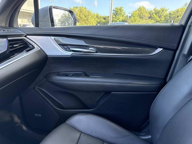 Certified 2024 Cadillac XT6 Sport w/ Technology Package image 23
