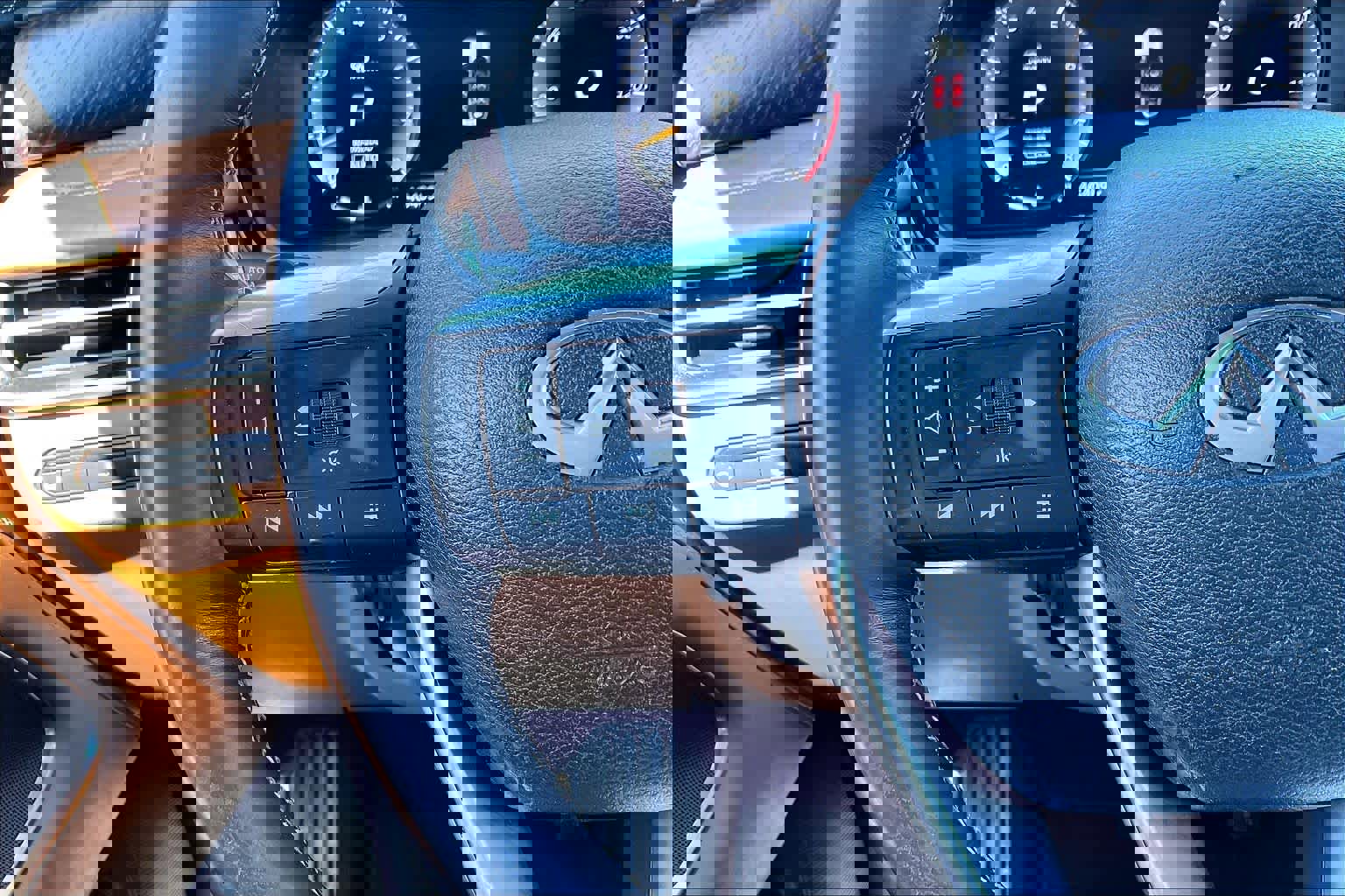 Used 2022 INFINITI QX60 Autograph w/ Cargo Package image 27