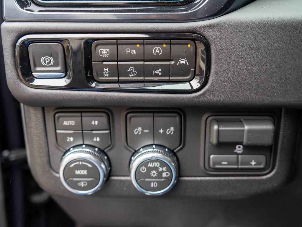 New 2026 GMC Yukon XL AT4 Ultimate AWD/4WD image 22