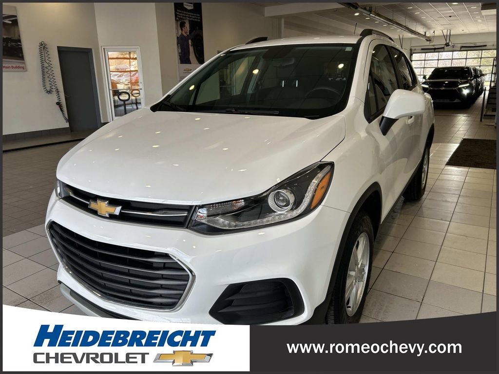 Certified 2022 Chevrolet Trax LT w/ LT Convenience Package image 6