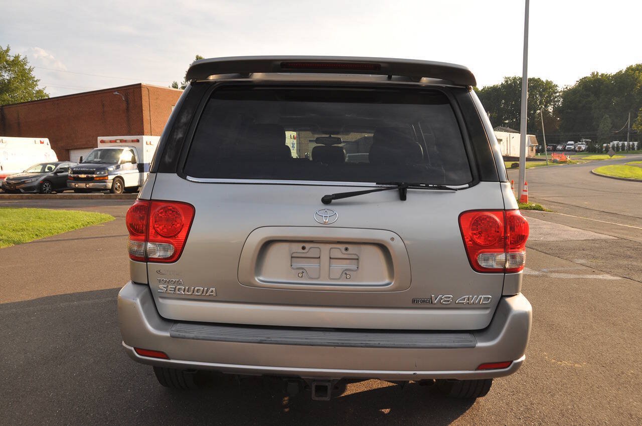 Used 2005 Toyota Sequoia Limited AWD/4WD image 9