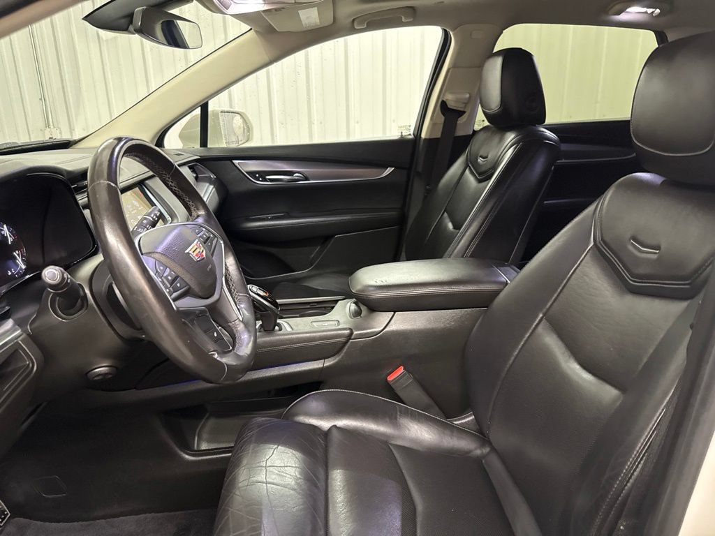 Used 2017 Cadillac XT5 Luxury FWD image 9